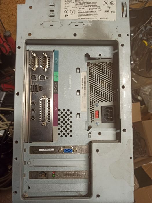 Stary komputer retro zabytkowy 2