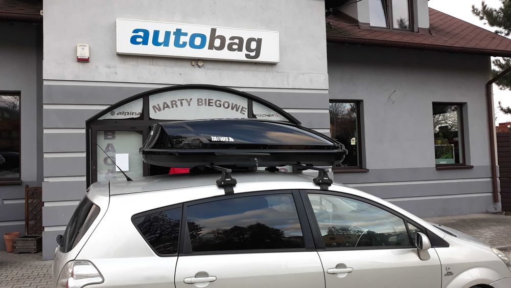 Mocny, solidny box dachowy Taurus Adventure 480 Szybki montaż