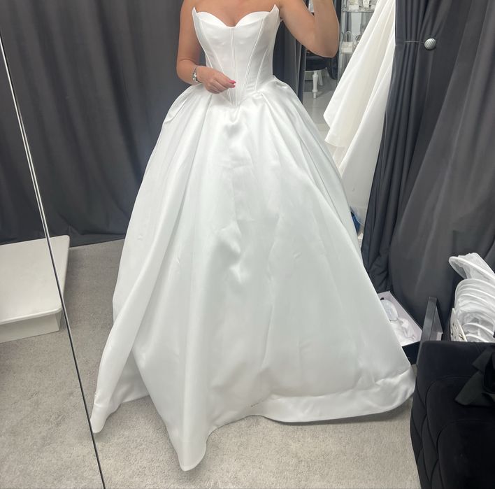 Весільна   сукня