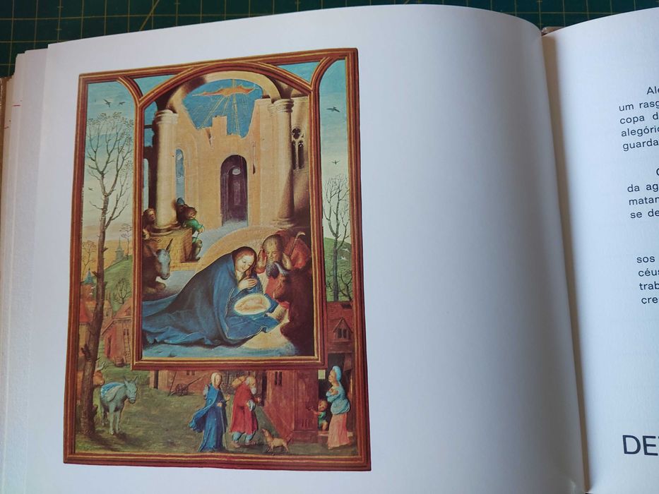 Livro Calendário com capa dura de 1968 com ilustrações