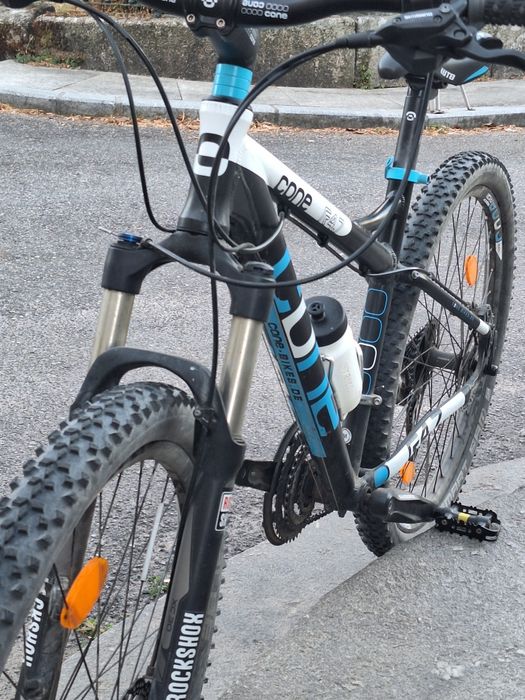 Bicicleta 27,5 c/ rock shox