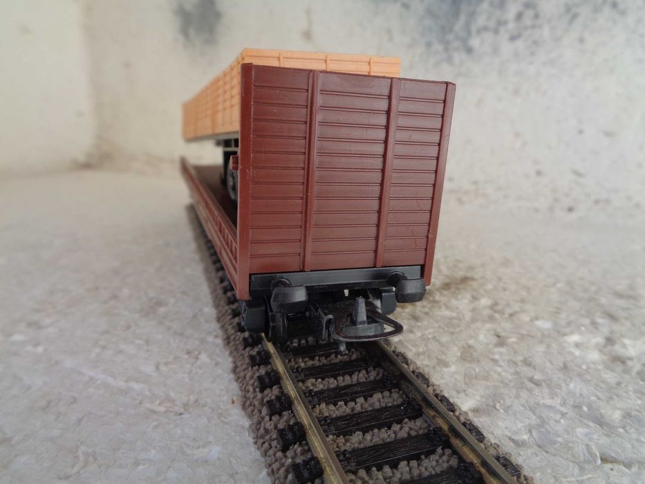 1:87 LIMA Vagão mercadorias de tranporte de camiões comboio