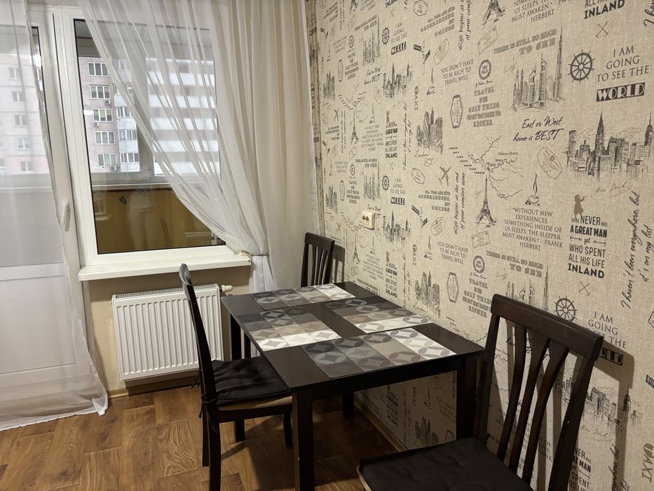 Квартира подобово , позняки, здолбунівська 13