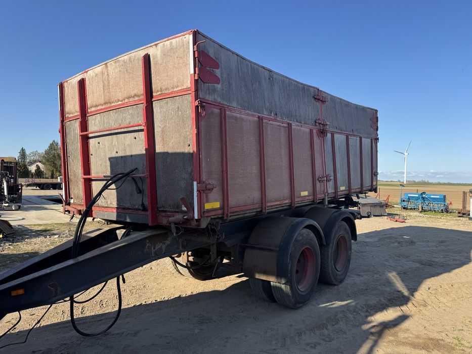 Przyczepa rolnicza tandem