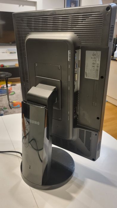 Monitor Samsung SyncMaster 2493HM  hdmi, dvi, vga