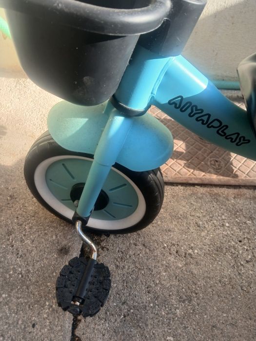 Triciclo criança