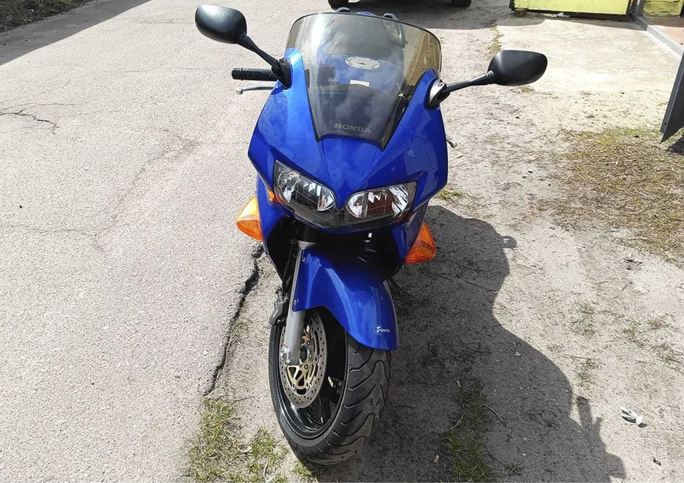 Honda VFR 800 — Легендарний стан, шестеренчастий ГРМ, рідний пластик