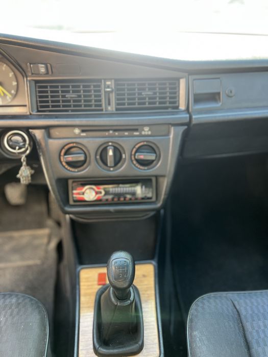 Mercedes-Benz 190d 2.0