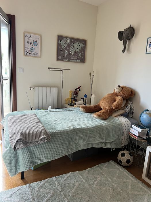 Cama solteiro com colchão 90 x 190 cm