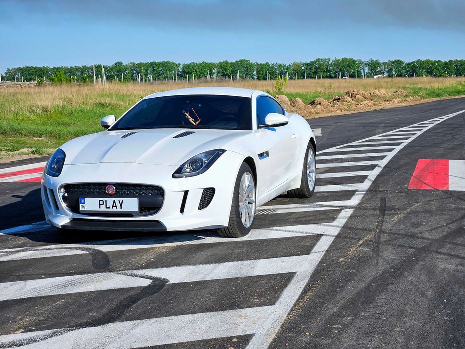 Jaguar F-type 2016 с пробегом 74 тыс: 27 500 $ - Jaguar Киев на Olx