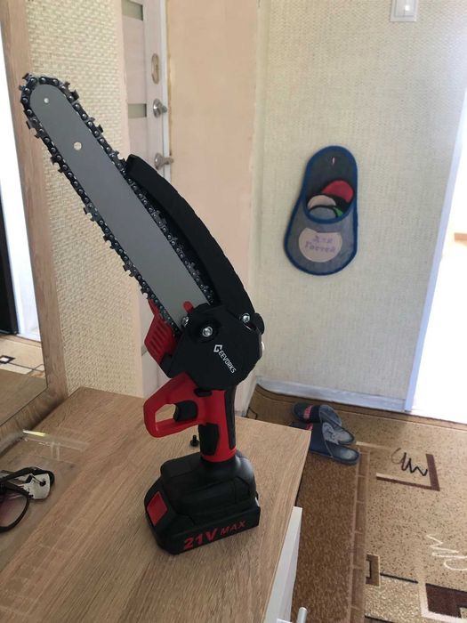 Ланцюгова акумуляторна пила, 2 АКБ