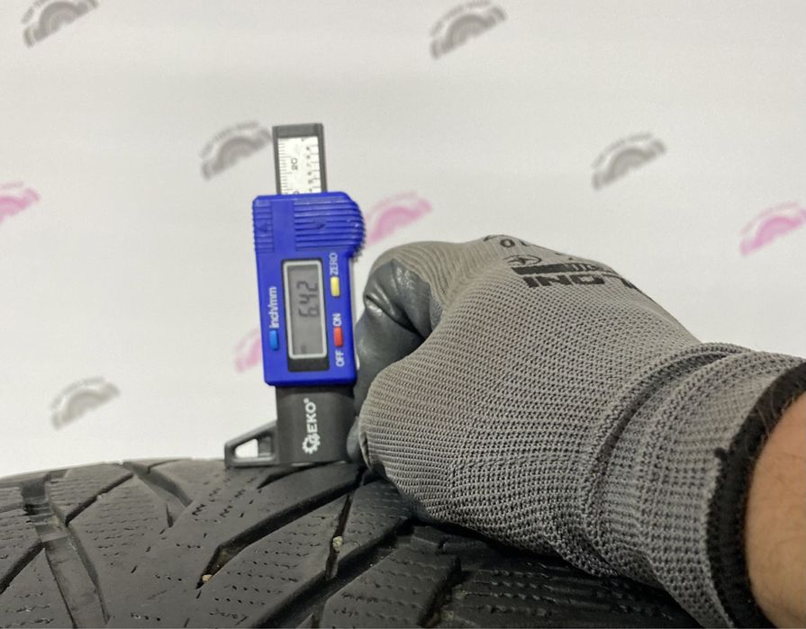 Продам шини, комплект 285/50 R20 Nokian Hakkapeliitta R2 SUV 116R XL: 2 ...