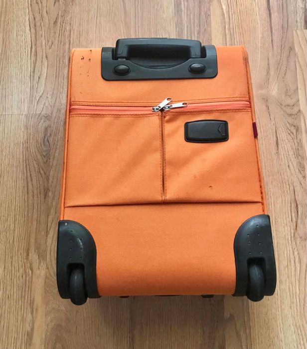 Чемодан валіза