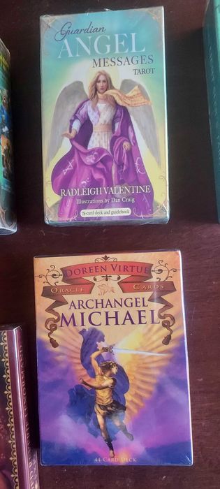 BARALHOS SELADos a 6 euros. Incrível . VEJAM FOTOS. A 8 EUROS CAD