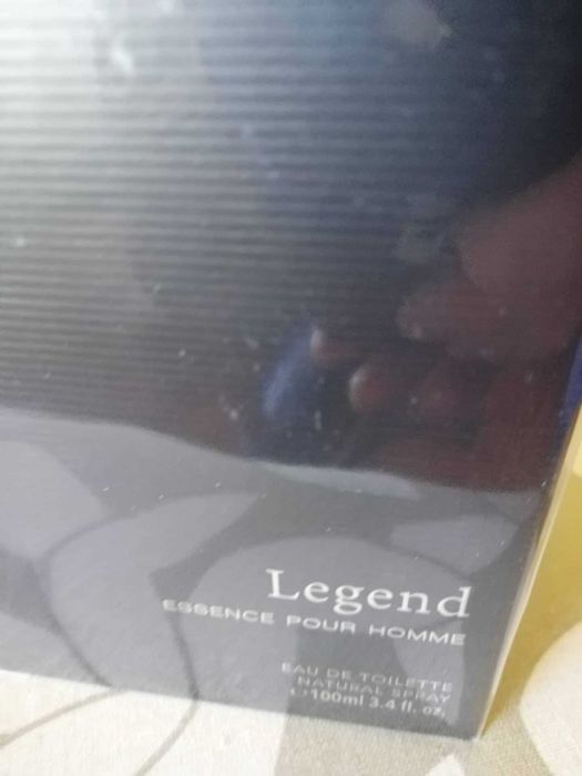 Vários Perfumes Homem e Senhora