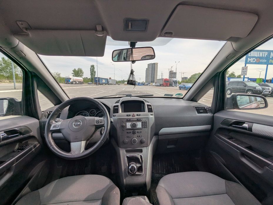 Opel Zafira 2006 1.9tdi 6мкпп