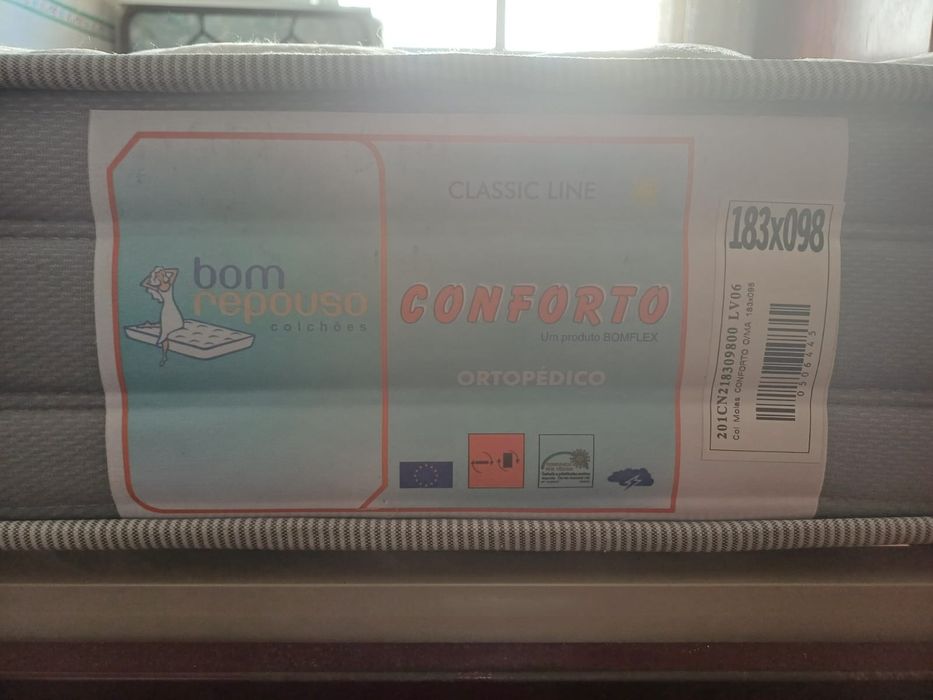 Colchão de solteiro e cama