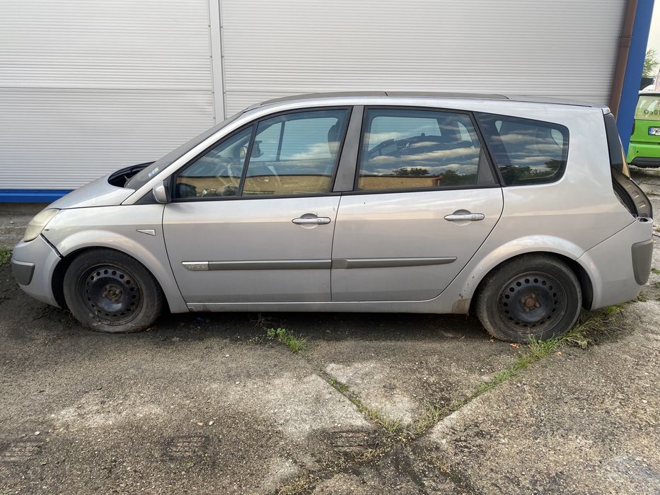 Renault Scenic II Błotnik
