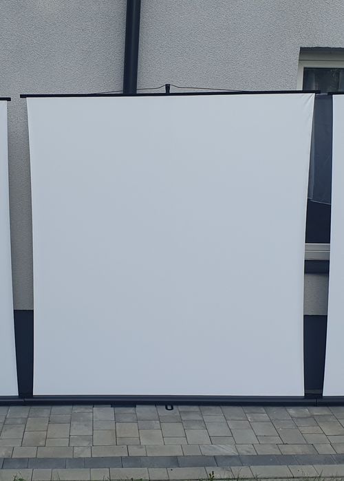 Ekran projekcyjny podłogowy 180cm do rzutnika projektora