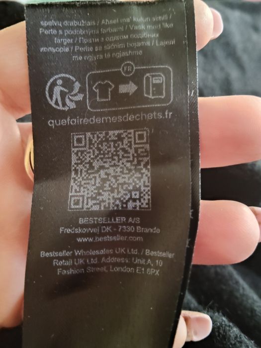 Swetr długi czarny golf wełniany używany. .