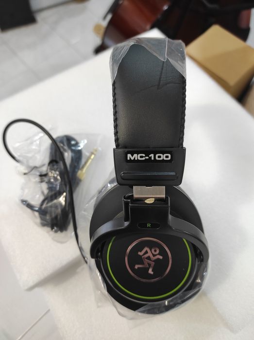 Kit de Estúdio Mackie: Microfone EM-91c, EM-89D + Headphones MC-100