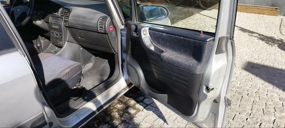 Opel Zafira 2.2 DTI Elegance