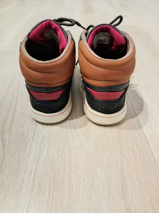 Sprzedam buty męskie Levi's 38