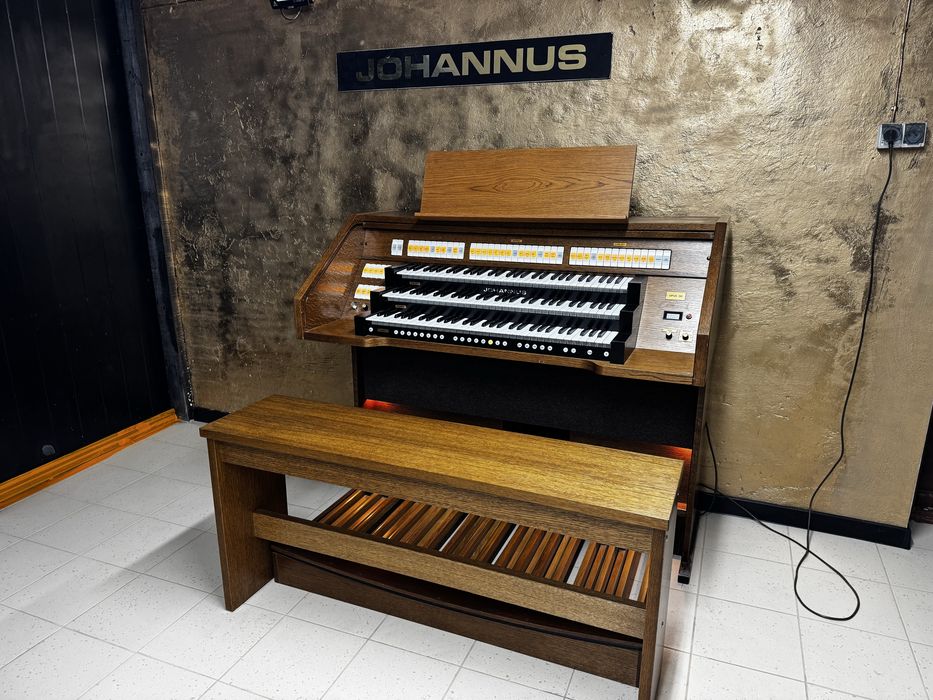 Organy cyfrowe Johannus Opus 30 polecają się nowemu nabywcy !