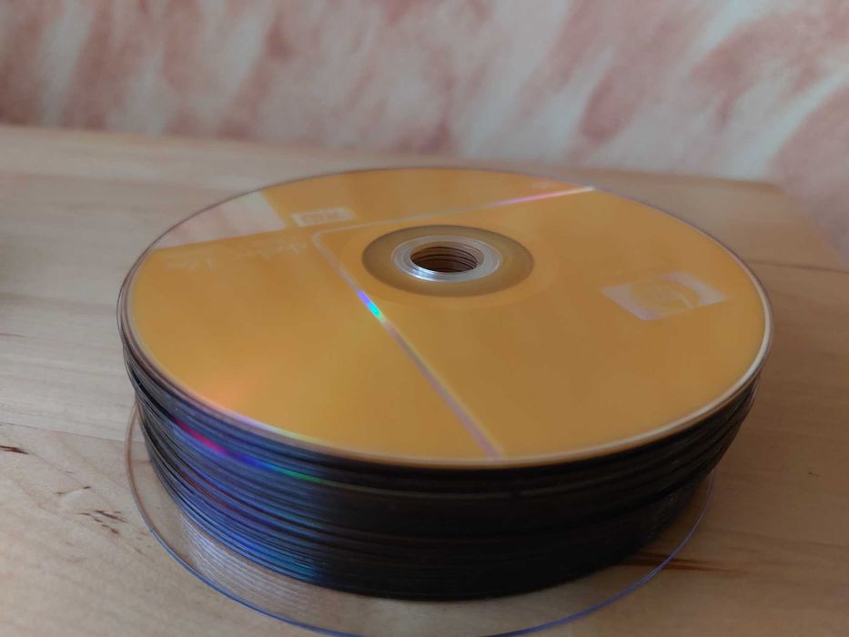 27 DVD-R e Cd-R novos e alguns selados