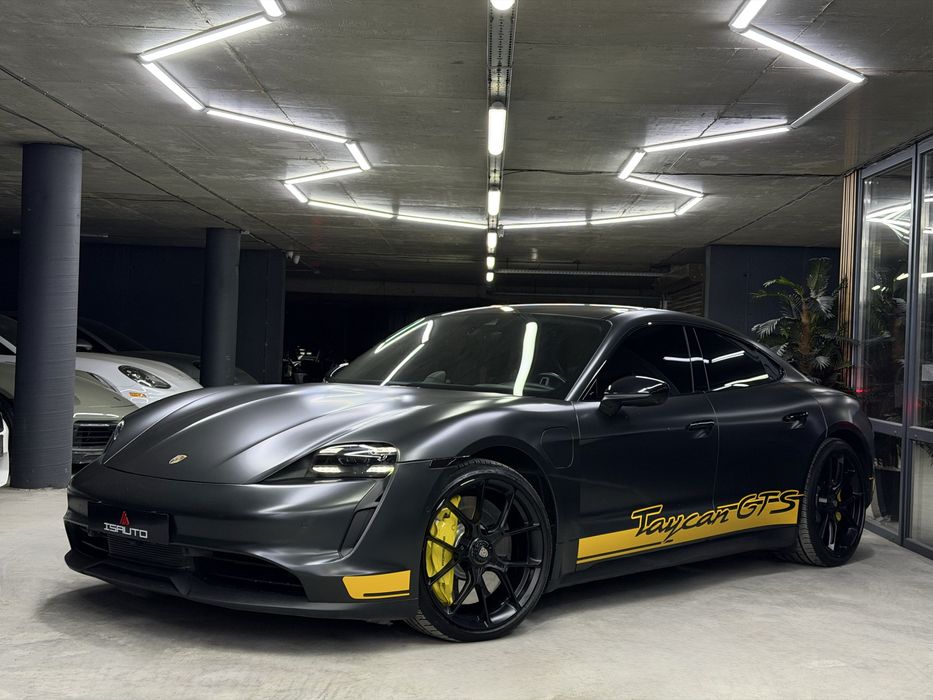 Porsche Taycan 4S