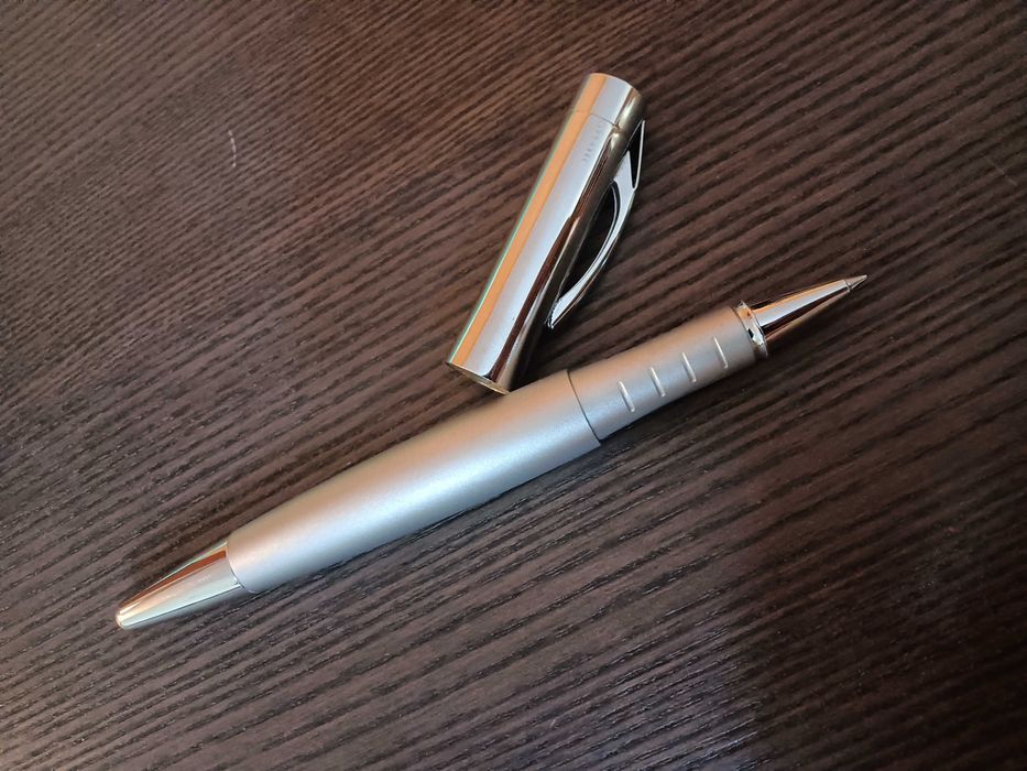 Caneta Rotring Initial Rollerball cinza