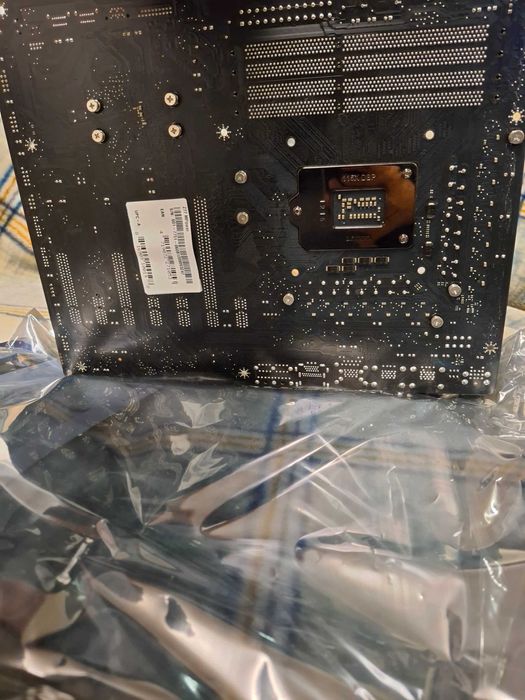 Motherboard Z77 mpower Avariada