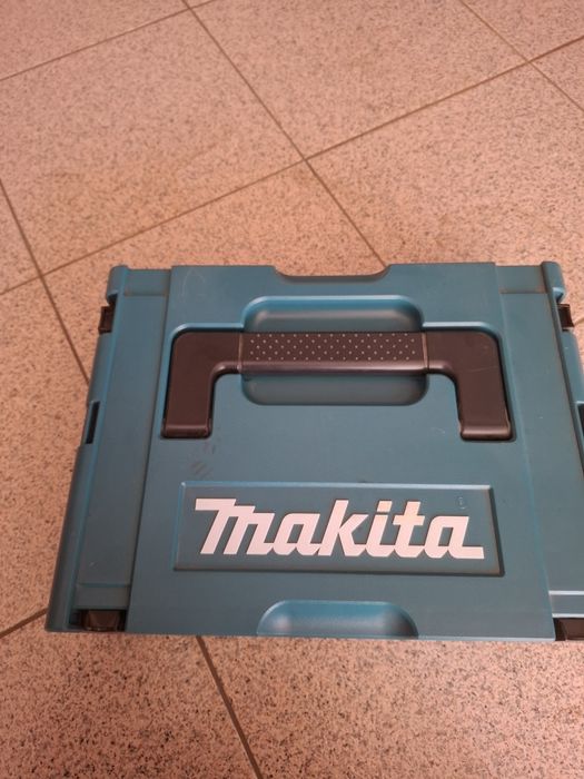 Máquina de furar e parafusar
