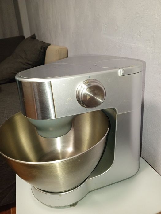 Продам кухонную машину kenwood