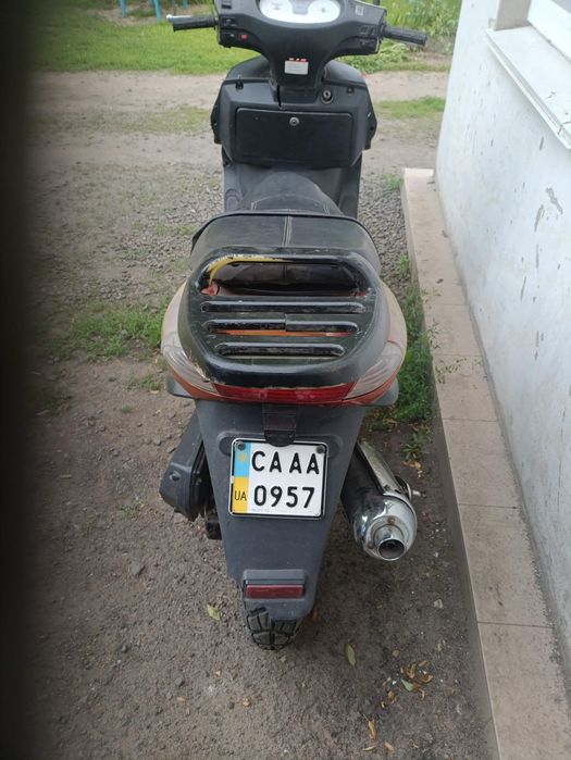 Продам  скутер 80
