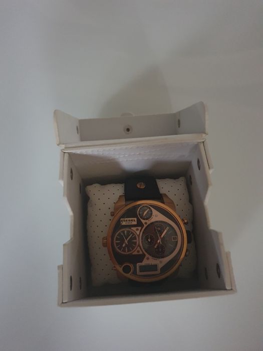 Relógios de marca diesel