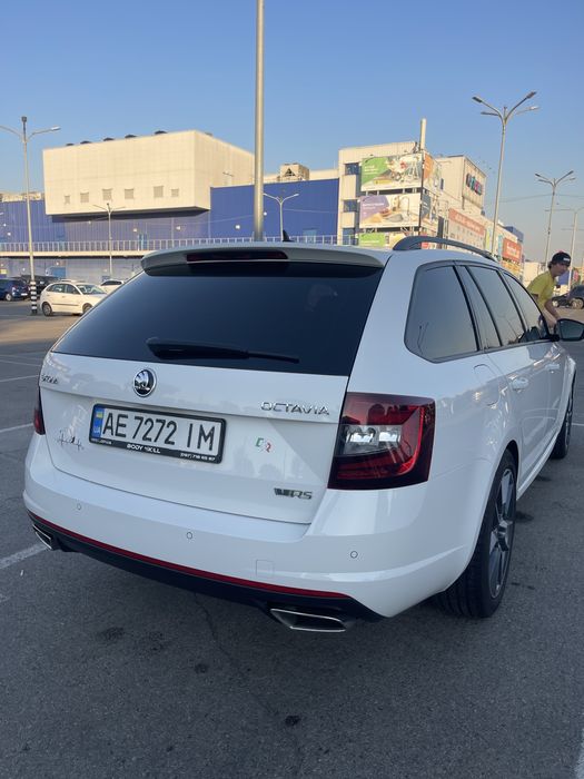 Skoda Octavia 2018 VIN TMBJK7NE2J0372839 фото оголошення 6 з 14