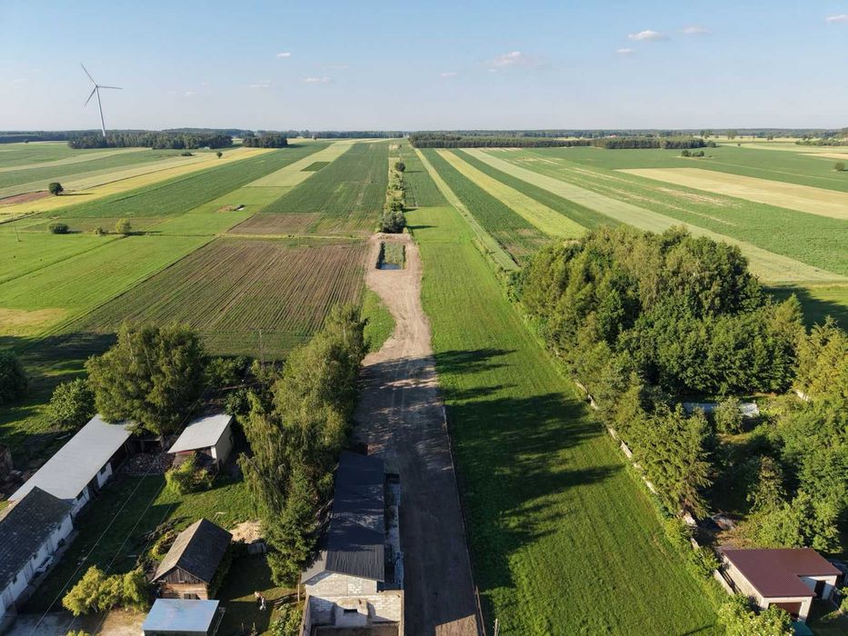 Działka budowlana z budynkami Krzyżanowice koło Iłży