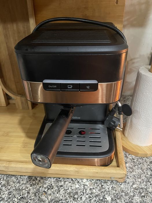 Maquina de cafe com manipulo “ Pagamento em mãos”