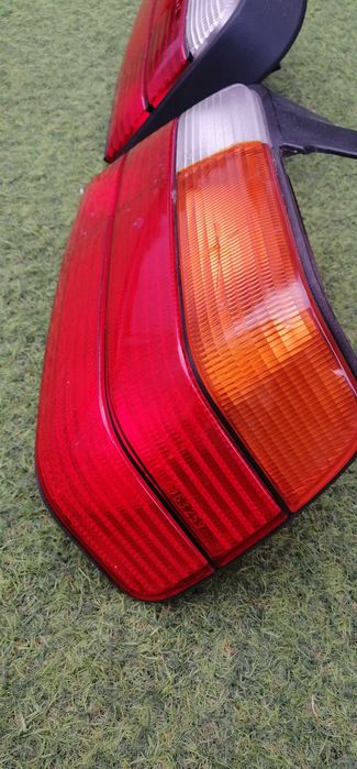 2 FAROLINS TRASEIROS BMW E36 usados sedan touring