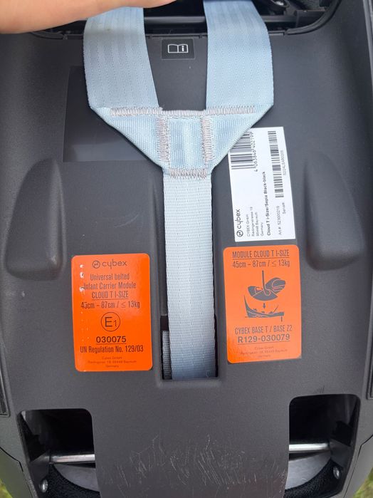 Автокрісло Cybex Cloud T