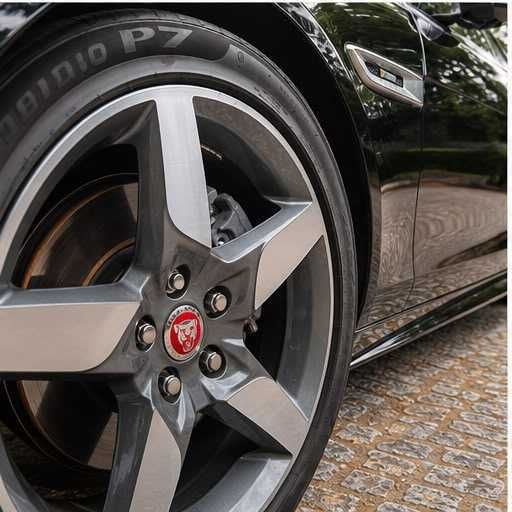 Jaguar XE — fotografia 3