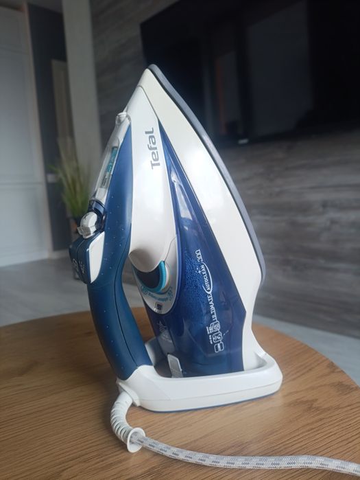 Праска Tefal Ultimate Autoclean 300, 2400W