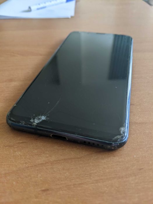 Telefon muzyczny LG V30