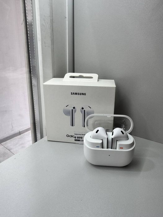 Наушники Samsung Galaxy Buds 3 / Оригинал / Идеальное состояние