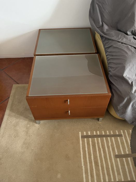 Par de Mesas de cabeceira