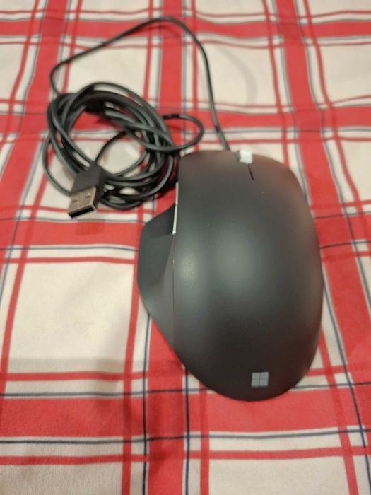 Mysz przewodowa Microsoft Ergonomic Mouse USB | Stan Idealny
