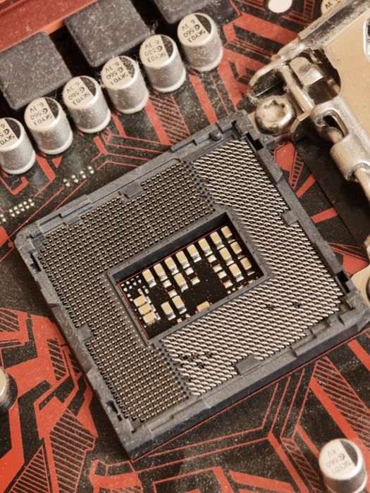 Материнська плата Asus EX-B250-V7