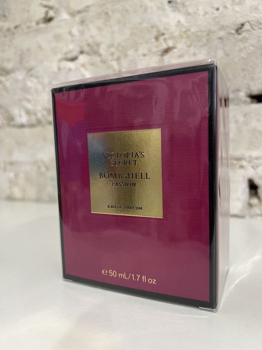 Парфуми Victoria's Secret Bombshell Passion Eau de Parfum 50 мл