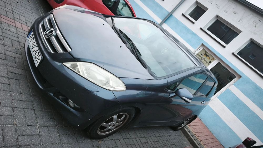 Honda FR-V